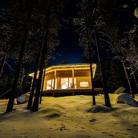 Uusi Hirsimoekki 7 Henkiloelle Villa Inari Luaran gambar