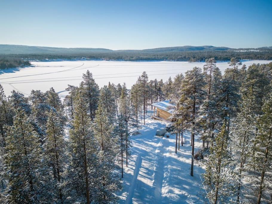 Uusi Hirsimoekki 7 Henkiloelle Villa Inari Luaran gambar