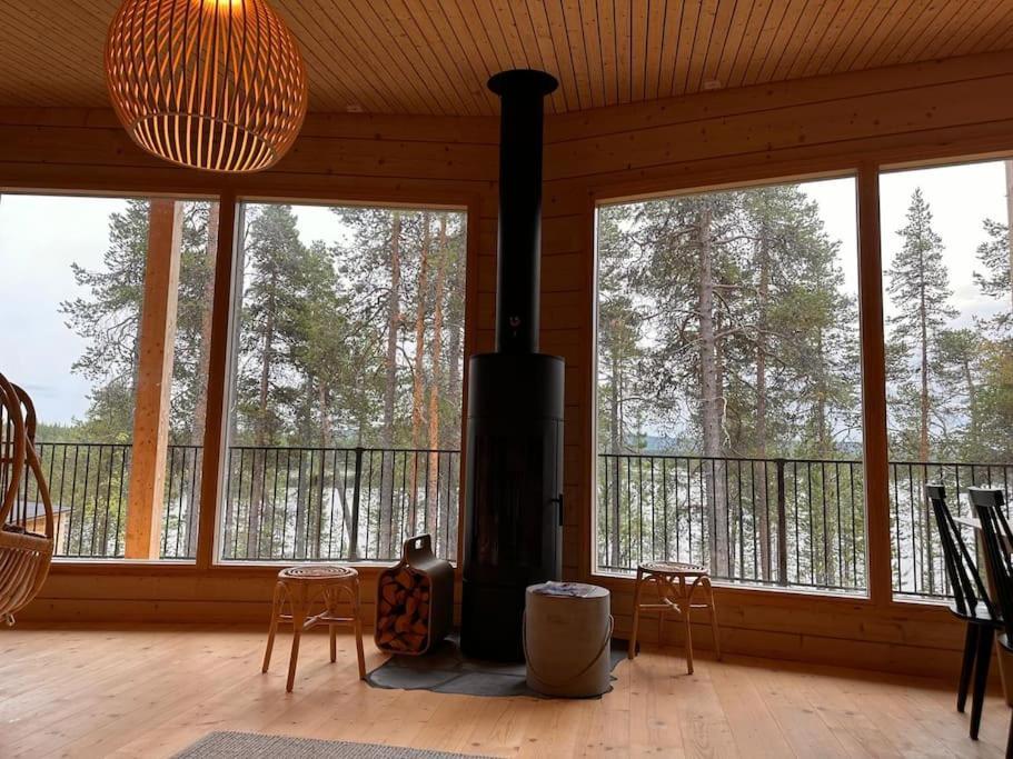 Uusi Hirsimoekki 7 Henkiloelle Villa Inari Luaran gambar