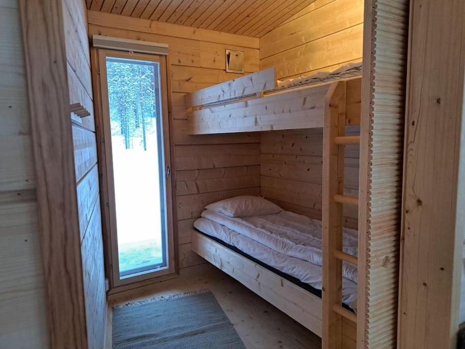 Uusi Hirsimoekki 7 Henkiloelle Villa Inari Luaran gambar